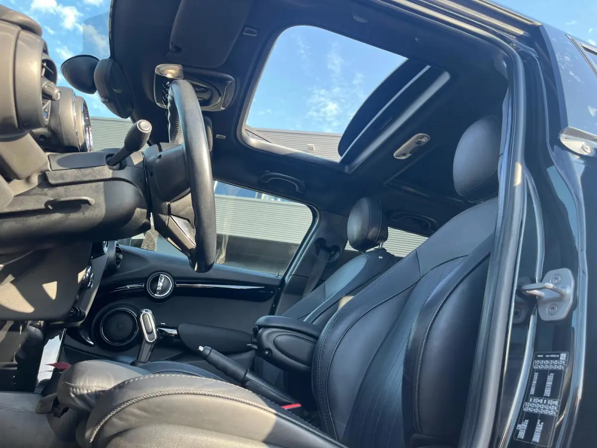 1.5 Cooper | Leder | Panoramadak | Navi