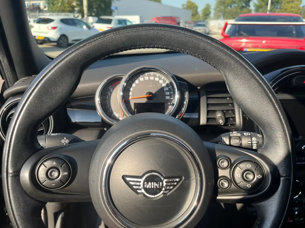 1.5 Cooper | Leder | Panoramadak | Navi