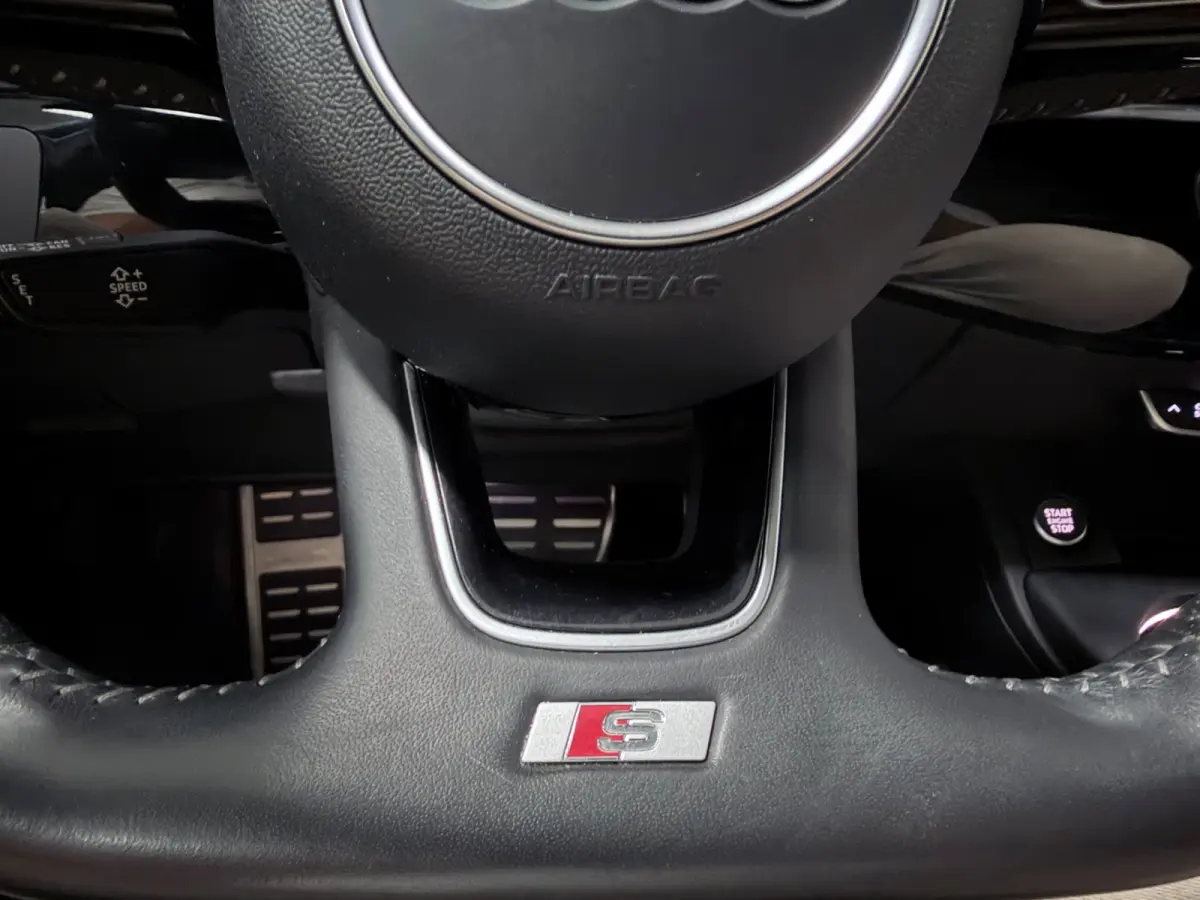 1.4 TFSI Sport S line edition 2X S-LINE NAVI/ECC/PDC/CRUISE/LED///