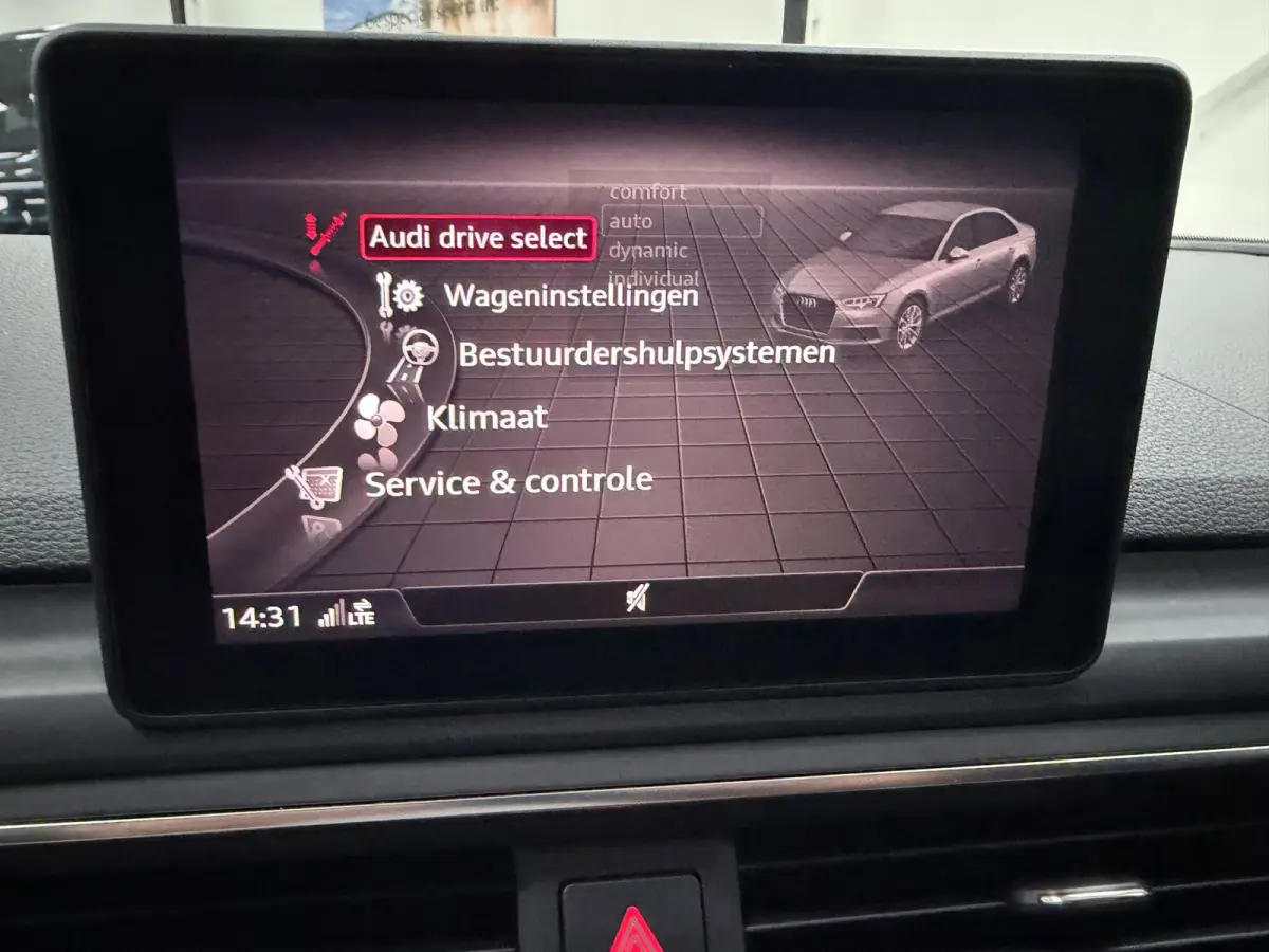 1.4 TFSI Sport S line edition 2X S-LINE NAVI/ECC/PDC/CRUISE/LED///