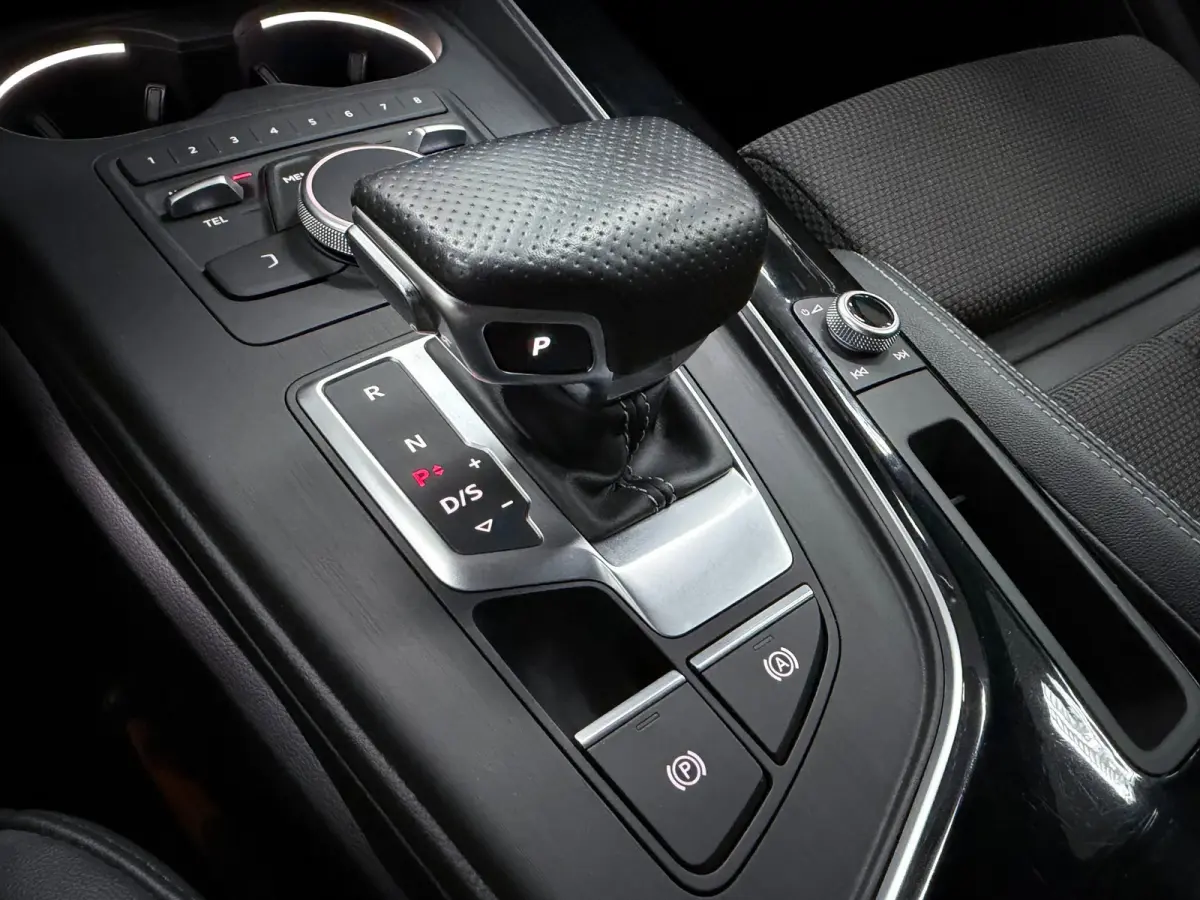 1.4 TFSI Sport S line edition 2X S-LINE NAVI/ECC/PDC/CRUISE/LED///