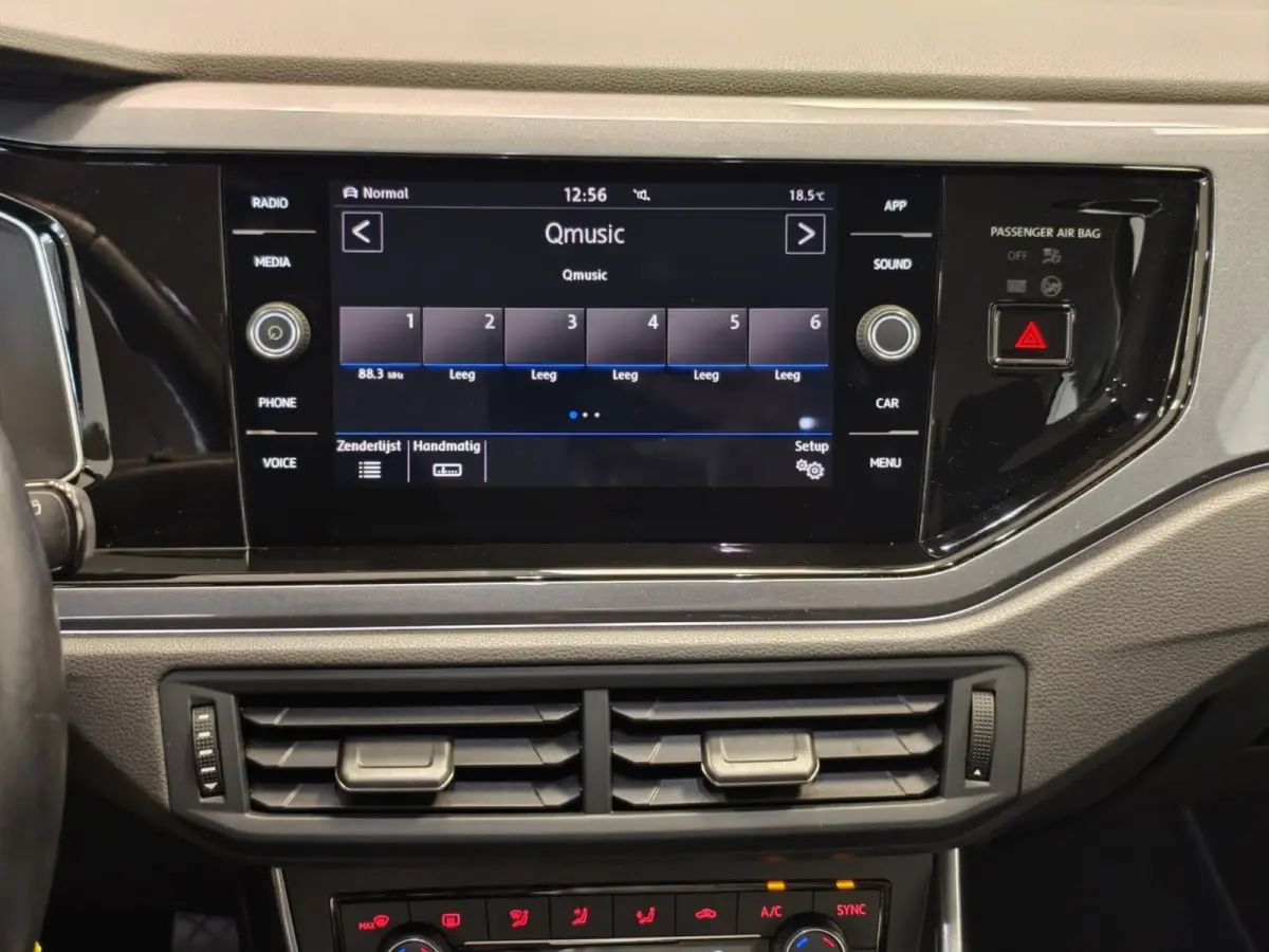1.0 TSI Highline DSG Allseason Clima Carplay Cruise adaptief