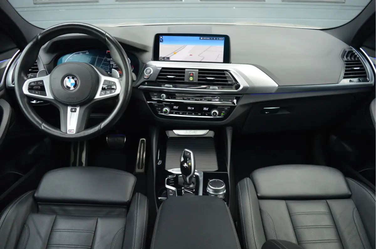 xDrive20i High Executive Edition | M-PAKKET | PANO | TREKHAAK | LED | CAM |