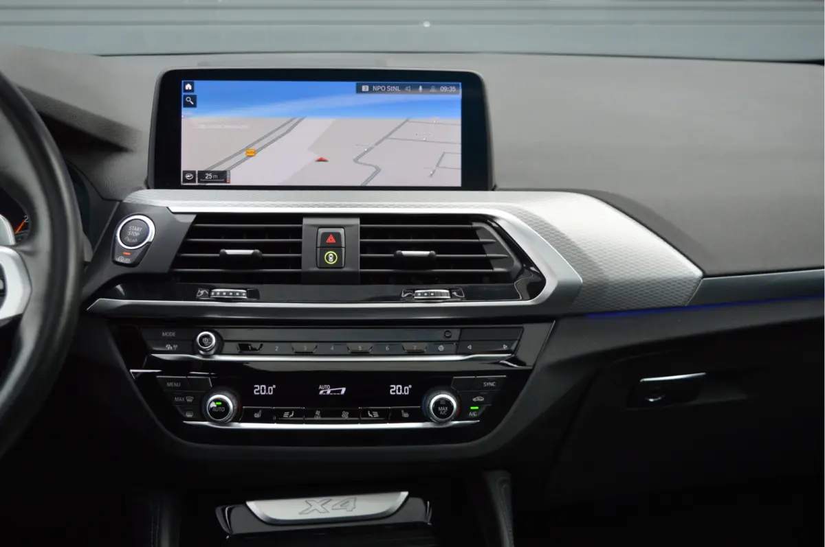xDrive20i High Executive Edition | M-PAKKET | PANO | TREKHAAK | LED | CAM |