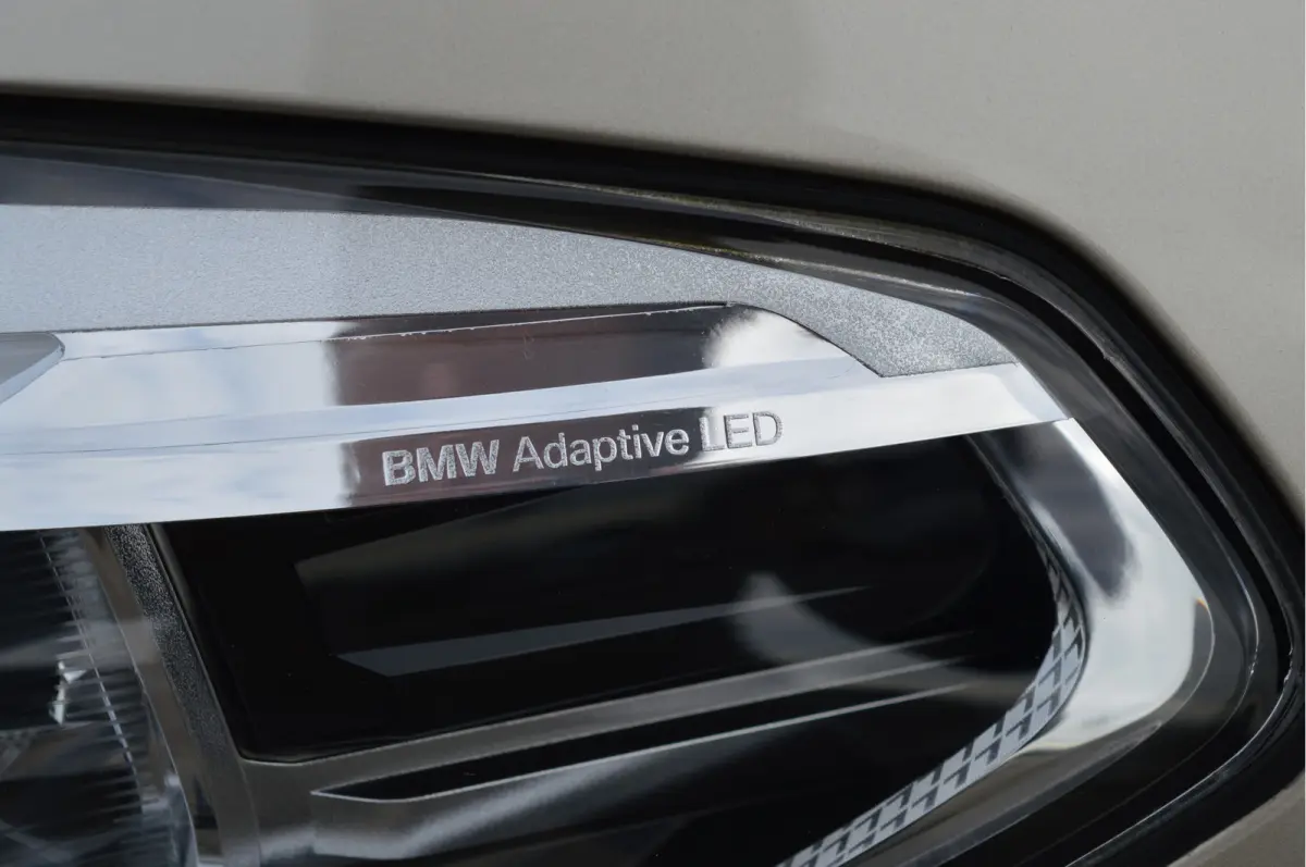 xDrive20i High Executive Edition | M-PAKKET | PANO | TREKHAAK | LED | CAM |