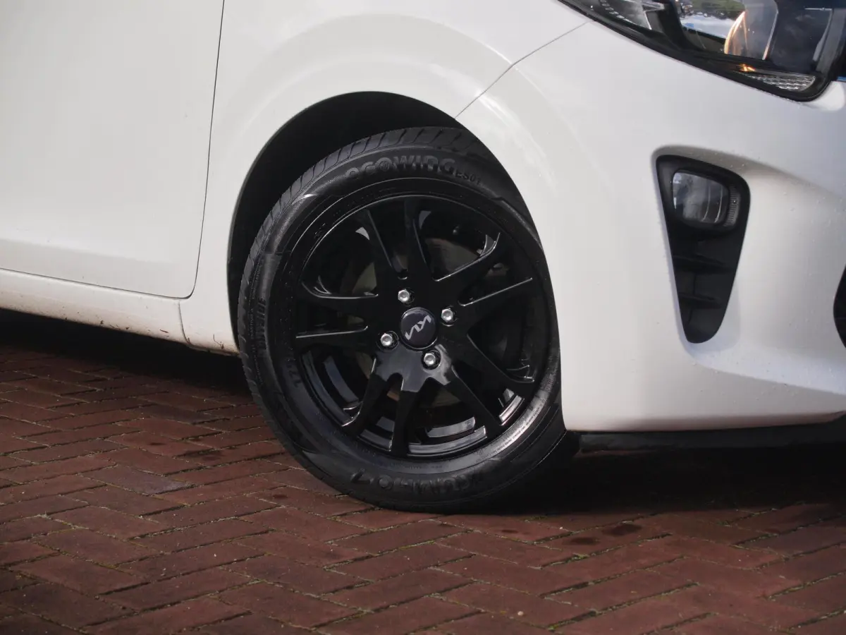 1.0 DPi ComfortLine 5p | 5 Persoons | Airco | Cruise Control | Zwarte Velgen | NL-Auto |