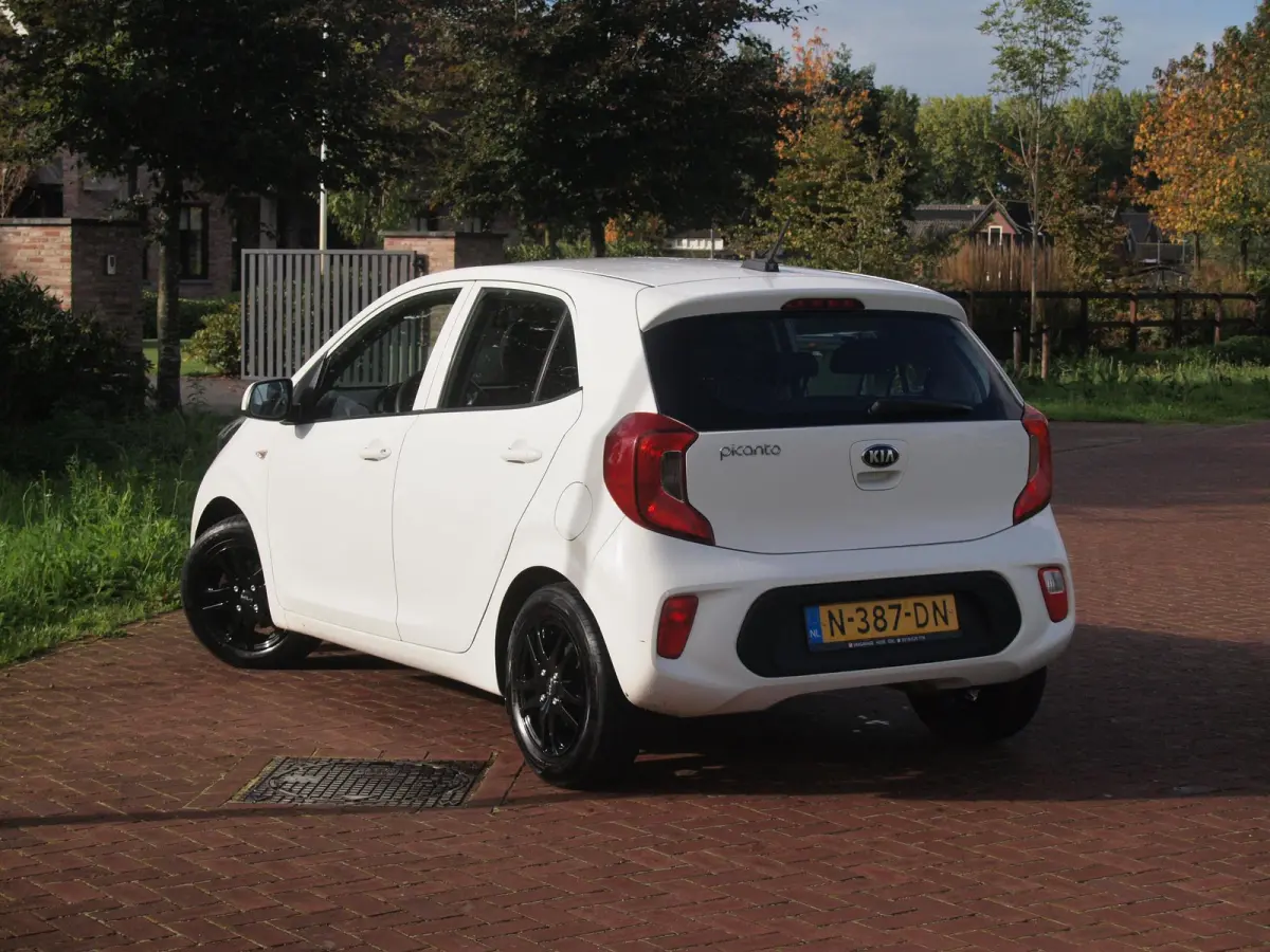 1.0 DPi ComfortLine 5p | 5 Persoons | Airco | Cruise Control | Zwarte Velgen | NL-Auto |