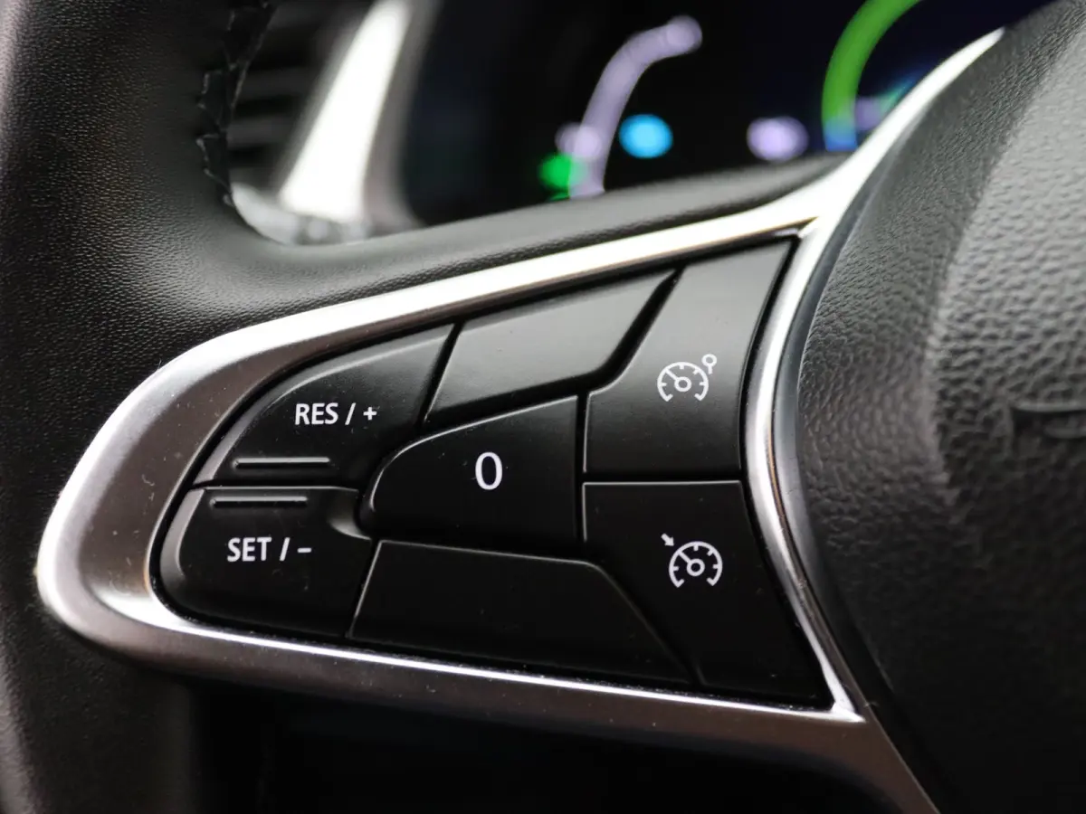 145pk E-Tech Hybrid Zen Apple Carplay/Android Auto | Climate