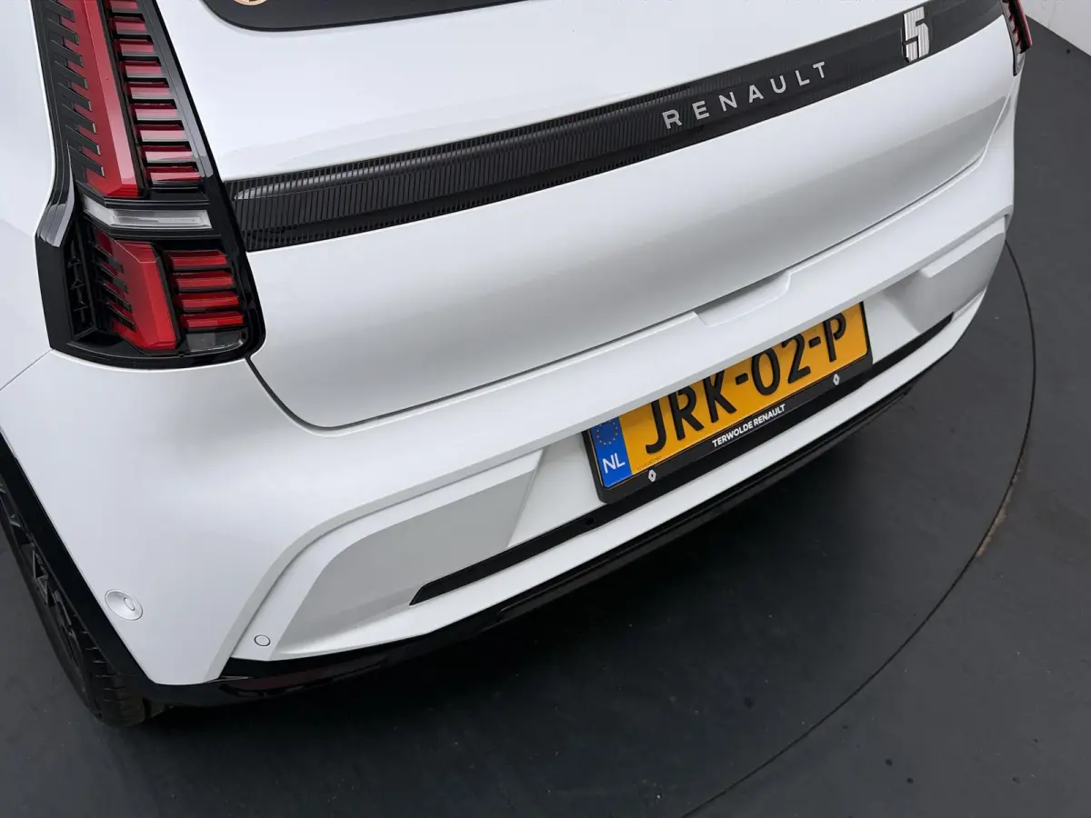 Roland-Garros 150 pk comfort range | Harman Kardon | pack safety & advanced driving assist |