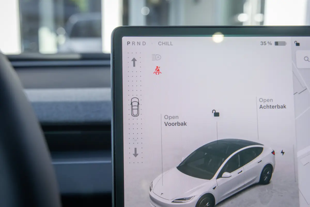 RWD 60 kWh | Cruise control adaptief | Panoramadak | Led koplampen | Dodehoek detectie | Stoel/stuur verwarming | Parkeersensoren Voor/Achter | Achteruitrijcamera | Cruise control adaptief m