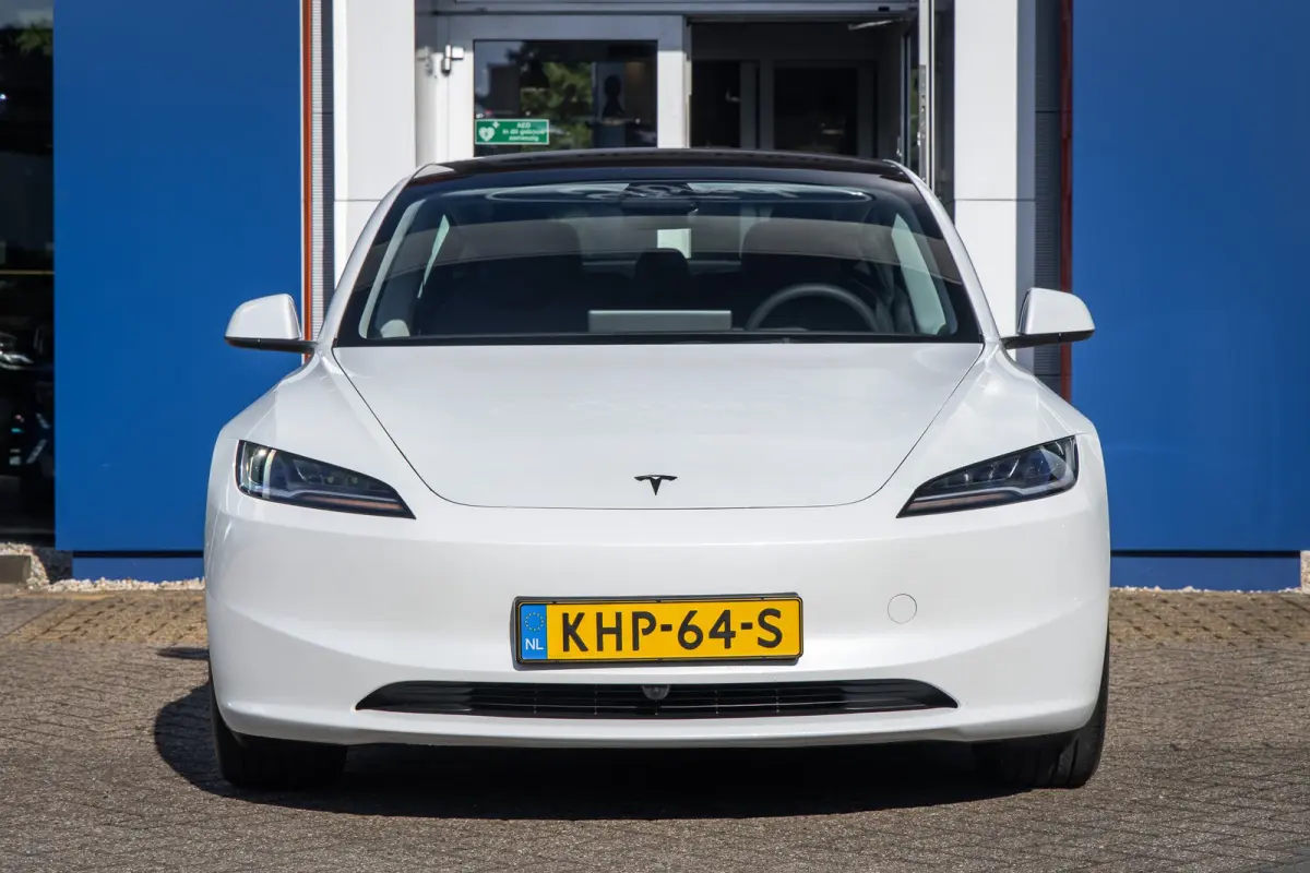 RWD 60 kWh | Cruise control adaptief | Panoramadak | Led koplampen | Dodehoek detectie | Stoel/stuur verwarming | Parkeersensoren Voor/Achter | Achteruitrijcamera | Cruise control adaptief m
