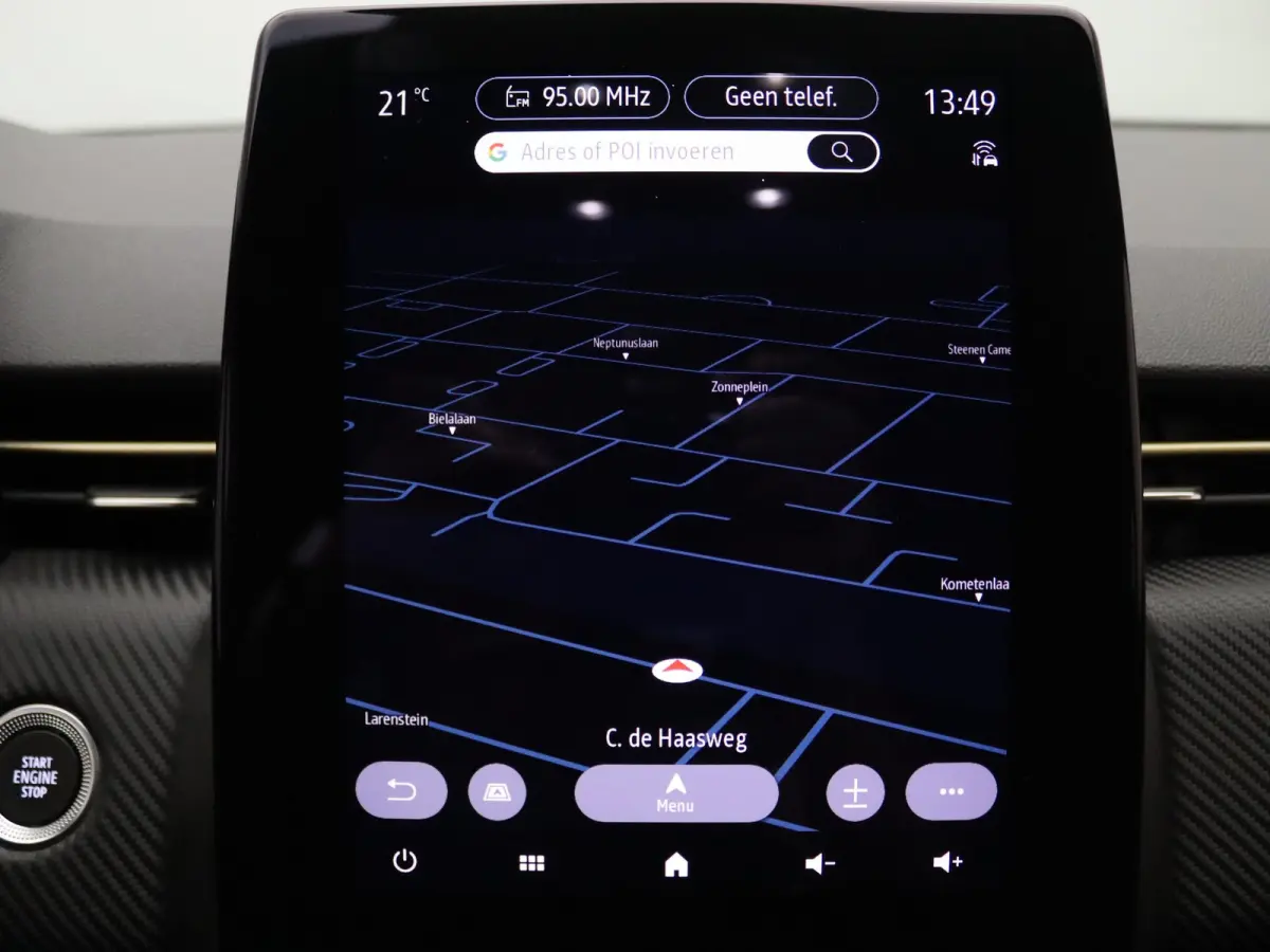 145pk E-Tech Hybrid E-Tech Engineered Apple Carplay/Android Auto | Climate