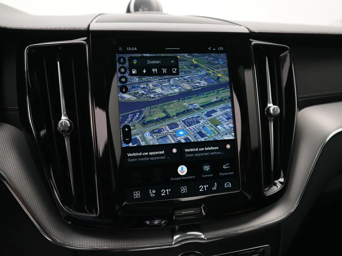 T6 Recharge AWD Ultimate Dark | Luchtvering | Bowers & Wilkins | Head-Up | 360° | Panoramadak | Trekhaak | Adaptive Cruise | BLIS | 21"