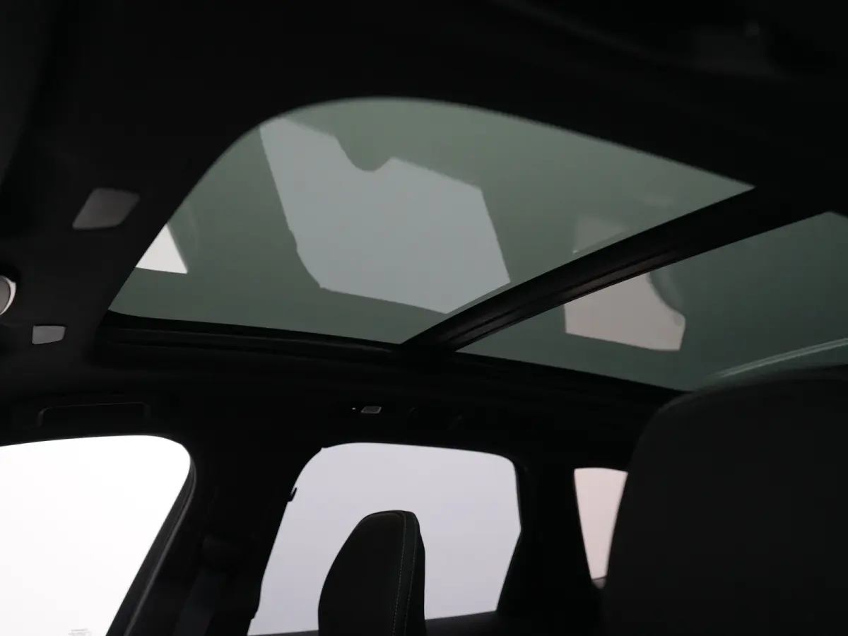 T6 Recharge AWD Ultimate Dark | Luchtvering | Bowers & Wilkins | Head-Up | 360° | Panoramadak | Trekhaak | Adaptive Cruise | BLIS | 21"