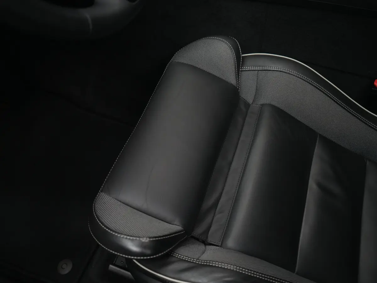 T6 Recharge AWD Ultimate Dark | Luchtvering | Bowers & Wilkins | Head-Up | 360° | Panoramadak | Trekhaak | Adaptive Cruise | BLIS | 21"