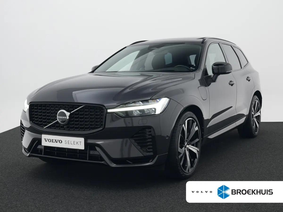 T6 Recharge AWD Ultimate Dark | Luchtvering | Bowers & Wilkins | Head-Up | 360° | Panoramadak | Trekhaak | Adaptive Cruise | BLIS | 21"
