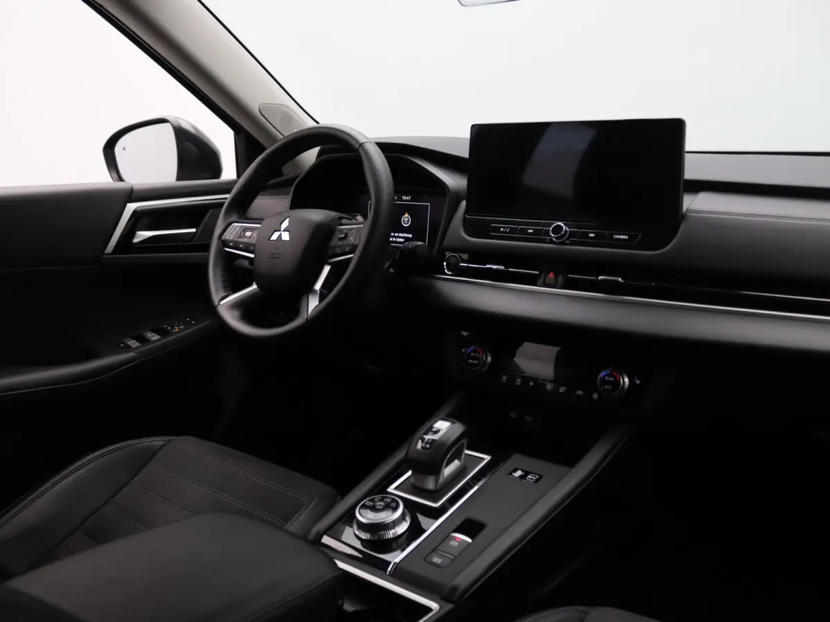 306pk PHEV First Edition Apple Carplay/Android Auto | Climate