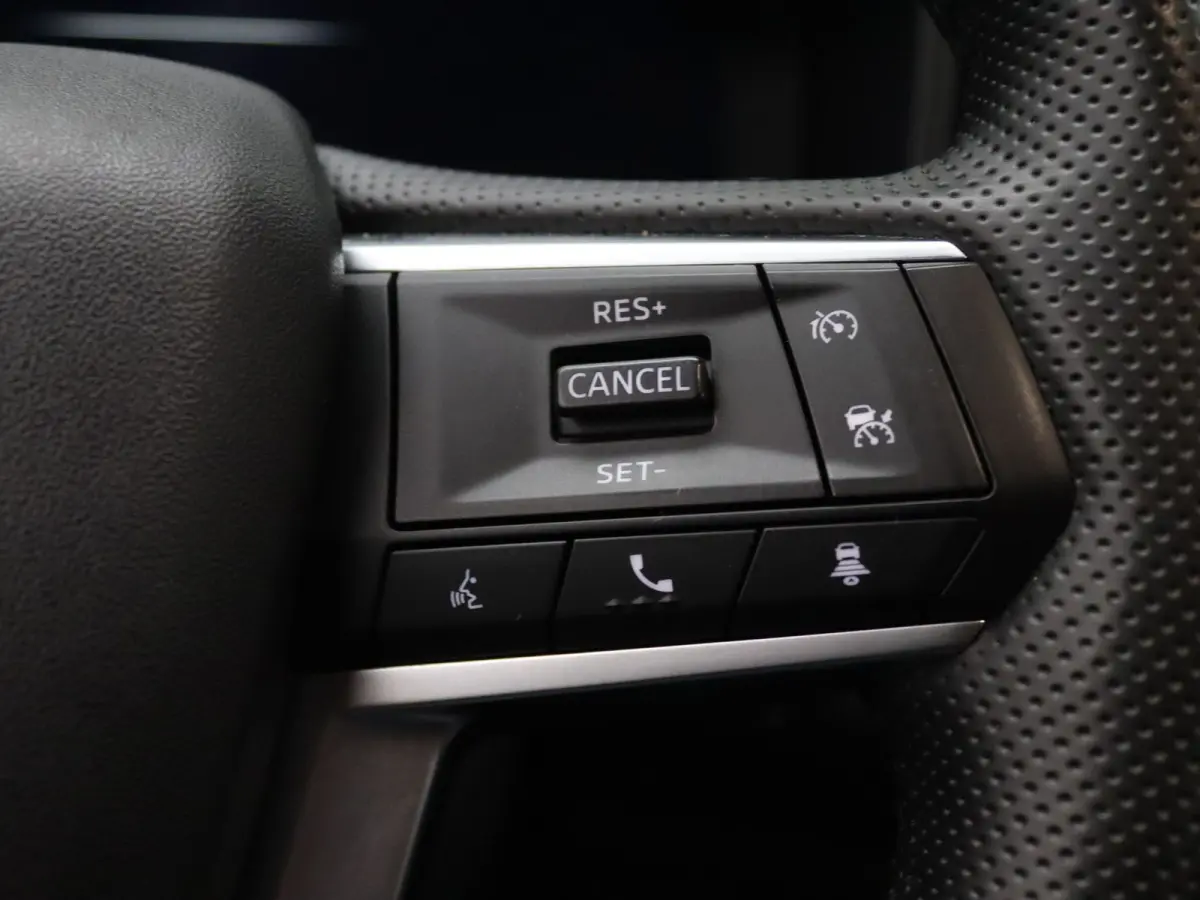 306pk PHEV First Edition Apple Carplay/Android Auto | Climate