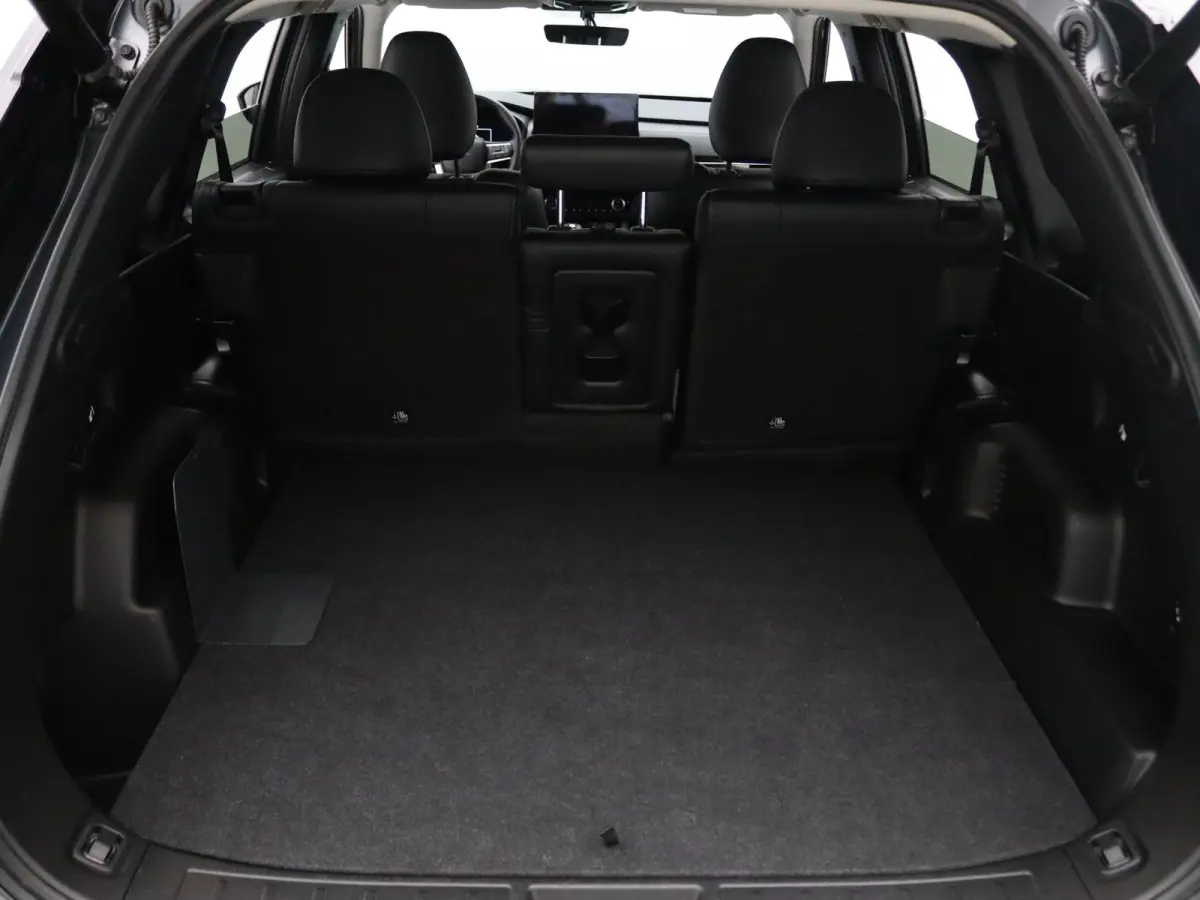 306pk PHEV First Edition Apple Carplay/Android Auto | Climate