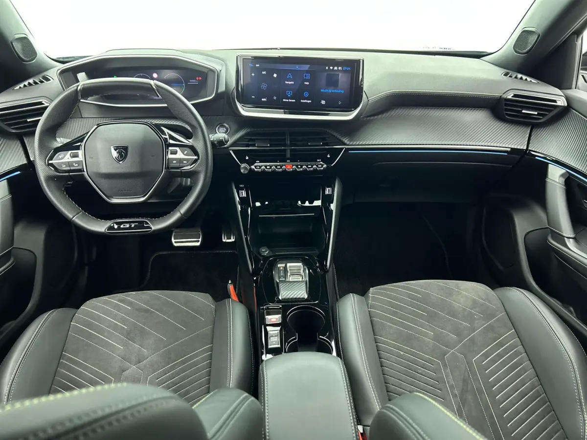 EV 54 kWh 156pk GT Automaat | 3 Fase | Navigatie | Camera | Leder/Alcantara | Stoel elektrisch+verwarmd+massage | Full Led koplampen | Parkeersensoren v+a | Keyless | Adaptieve Cruise Contro