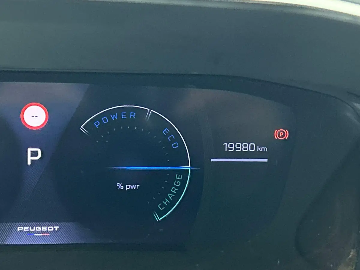 EV 54 kWh 156pk GT Automaat | 3 Fase | Navigatie | Camera | Leder/Alcantara | Stoel elektrisch+verwarmd+massage | Full Led koplampen | Parkeersensoren v+a | Keyless | Adaptieve Cruise Contro