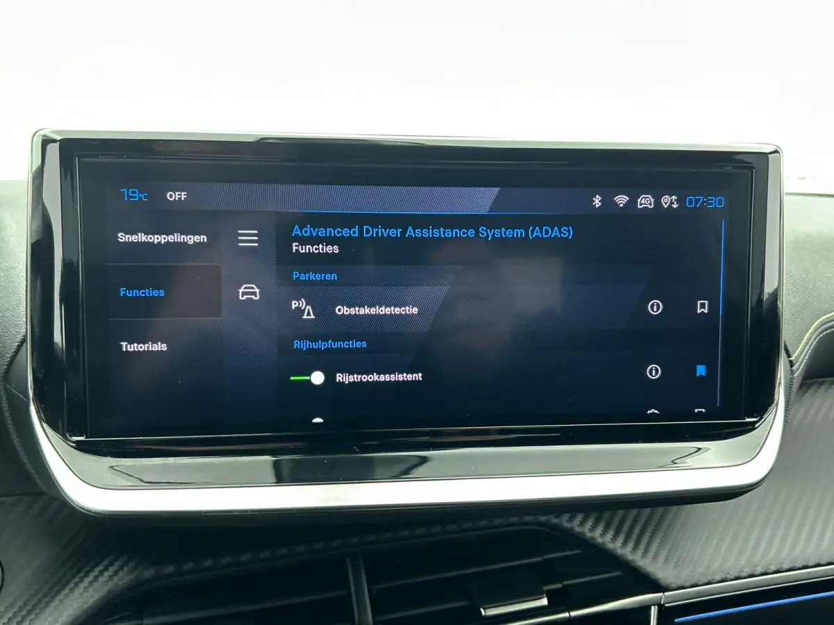 EV 54 kWh 156pk GT Automaat | 3 Fase | Navigatie | Camera | Leder/Alcantara | Stoel elektrisch+verwarmd+massage | Full Led koplampen | Parkeersensoren v+a | Keyless | Adaptieve Cruise Contro