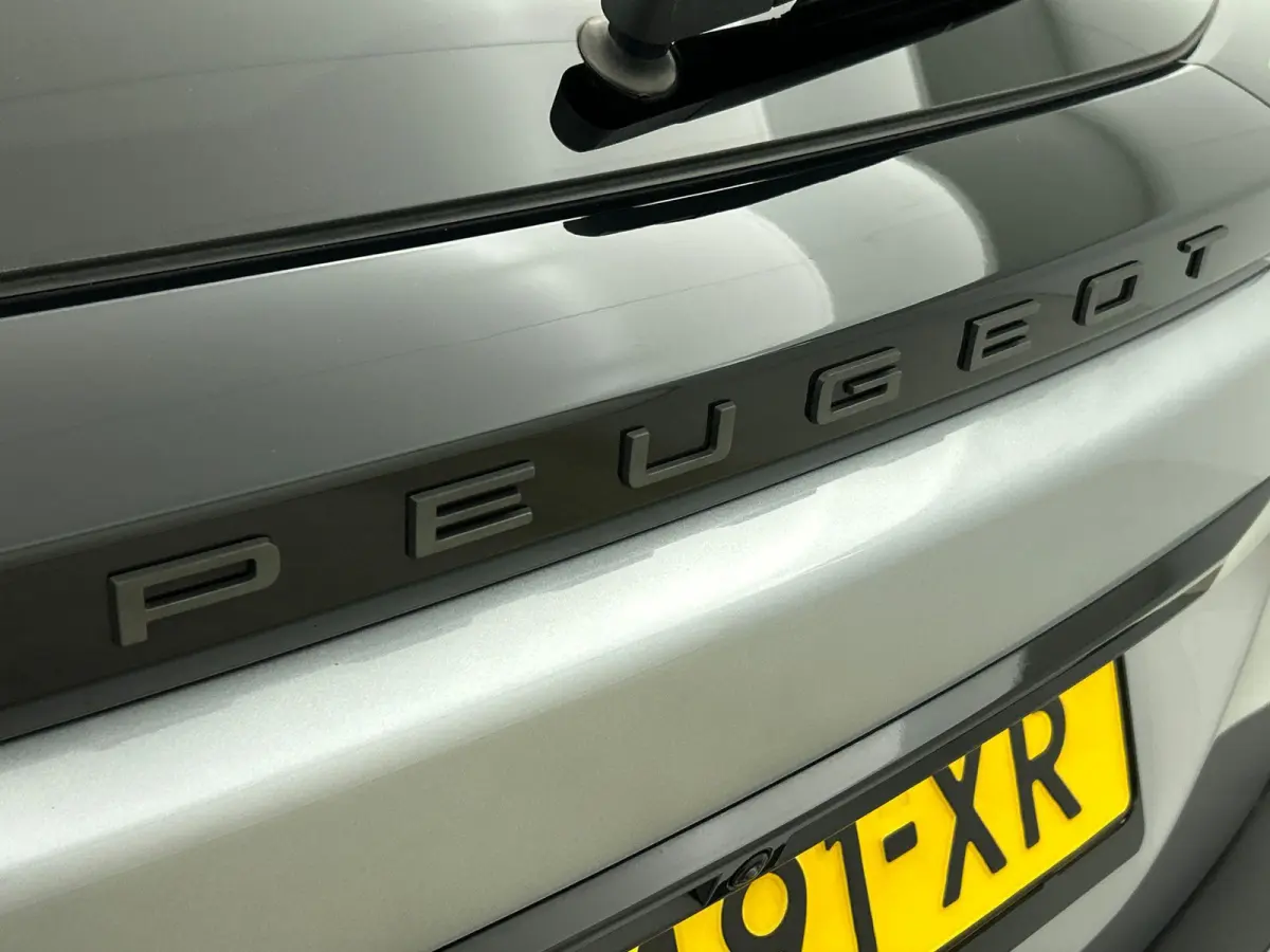 EV 54 kWh 156pk GT Automaat | 3 Fase | Navigatie | Camera | Leder/Alcantara | Stoel elektrisch+verwarmd+massage | Full Led koplampen | Parkeersensoren v+a | Keyless | Adaptieve Cruise Contro