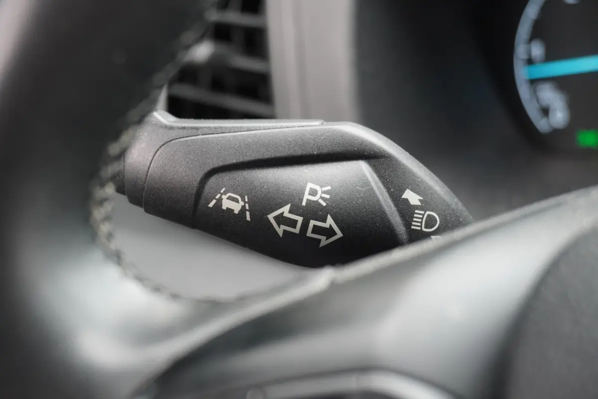 2.0 TDCI 130PK AUTOMAAT EURO 6 - Airco - Navi - Adpt. Cruise - €16.950,- Excl.