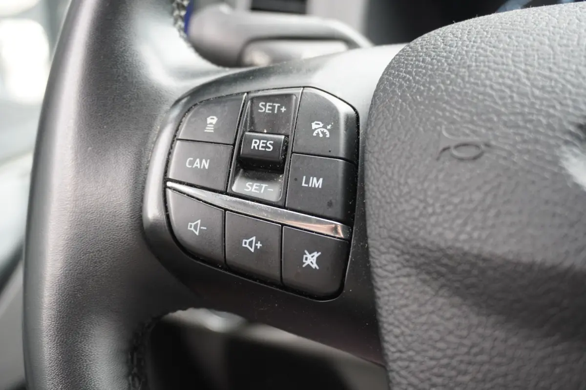 2.0 TDCI 130PK AUTOMAAT EURO 6 - Airco - Navi - Adpt. Cruise - €16.950,- Excl.