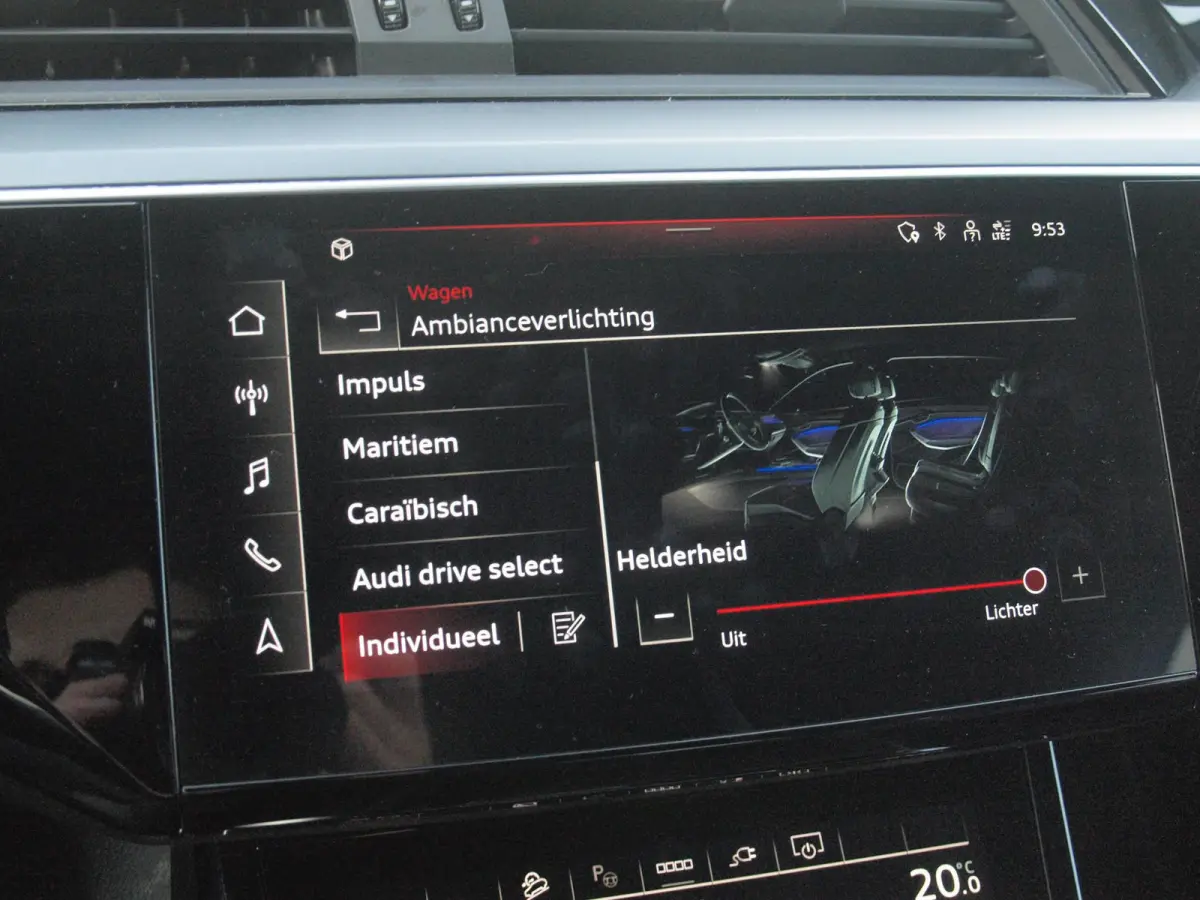 55 quattro Advanced edition Plus 95 kWh | SOH 93% | Black Optic Pakket | Maxton Spoiler | Camera | Sfeerverlichting | NL-Auto |