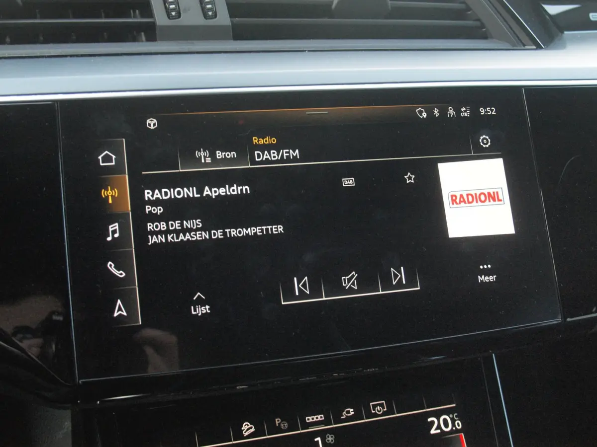 55 quattro Advanced edition Plus 95 kWh | SOH 93% | Black Optic Pakket | Maxton Spoiler | Camera | Sfeerverlichting | NL-Auto |