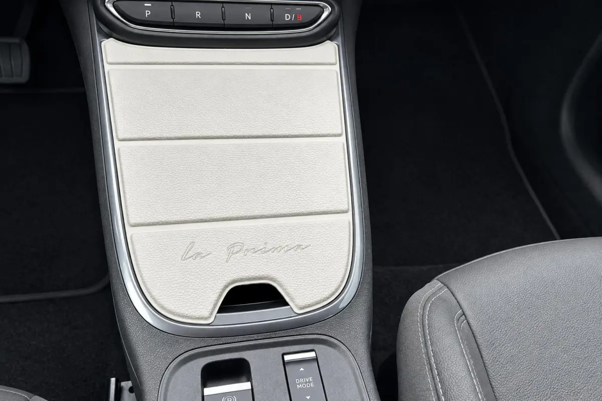 La Prima 54 kWh | Navigatie | Lederen Bekleding | Camera | Parkeersensoren | 2 + 6 jaar Speciale Garantie! |