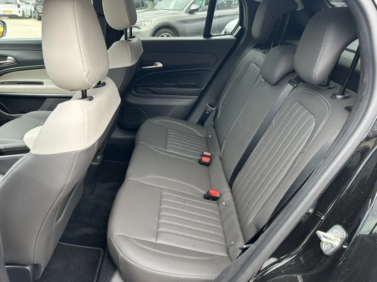La Prima 54 kWh | Navigatie | Lederen Bekleding | Camera | Parkeersensoren | 2 + 6 jaar Speciale Garantie! |