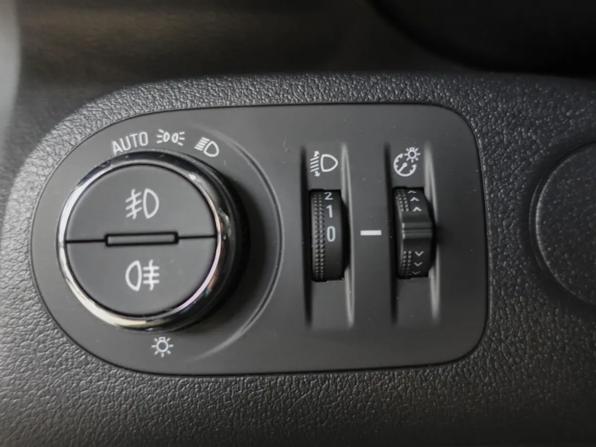 1.5D Automaat L1H1 Edition Airco Apple Carplay/Android Auto Cruise Control Trekhaak