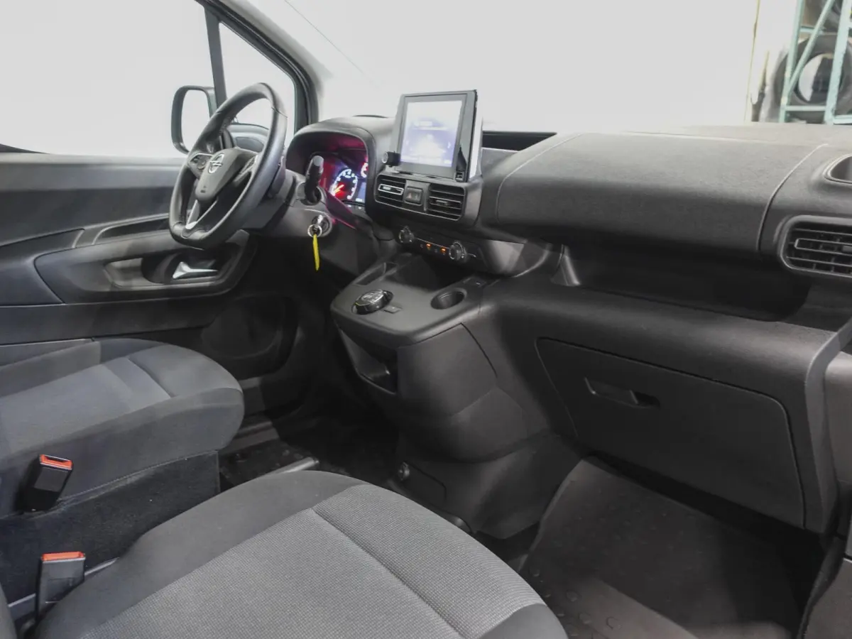 1.5D Automaat L1H1 Edition Airco Apple Carplay/Android Auto Cruise Control Trekhaak