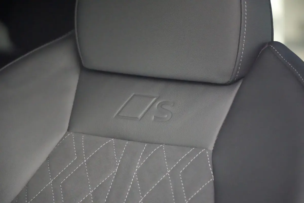 2.0 TFSI e-hybrid quattro S edition Sportback | 299PK | Pano | 360° | 21" | Keyless | S Line | Tech Plus | Audi Q5 Sportback S edition 299 PK Plug-in Hybrid met 2.0 viercilinder, panoramada