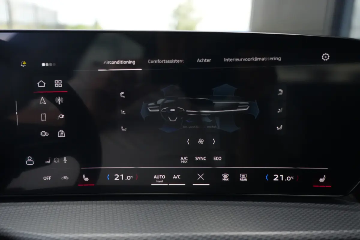 2.0 TFSI e-hybrid quattro S edition Sportback | 299PK | Pano | 360° | 21" | Keyless | S Line | Tech Plus | Audi Q5 Sportback S edition 299 PK Plug-in Hybrid met 2.0 viercilinder, panoramada