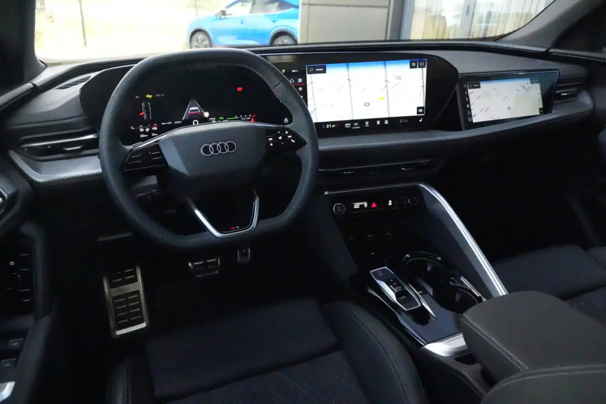 2.0 TFSI e-hybrid quattro S edition Sportback | 299PK | Pano | 360° | 21" | Keyless | S Line | Tech Plus | Audi Q5 Sportback S edition 299 PK Plug-in Hybrid met 2.0 viercilinder, panoramada