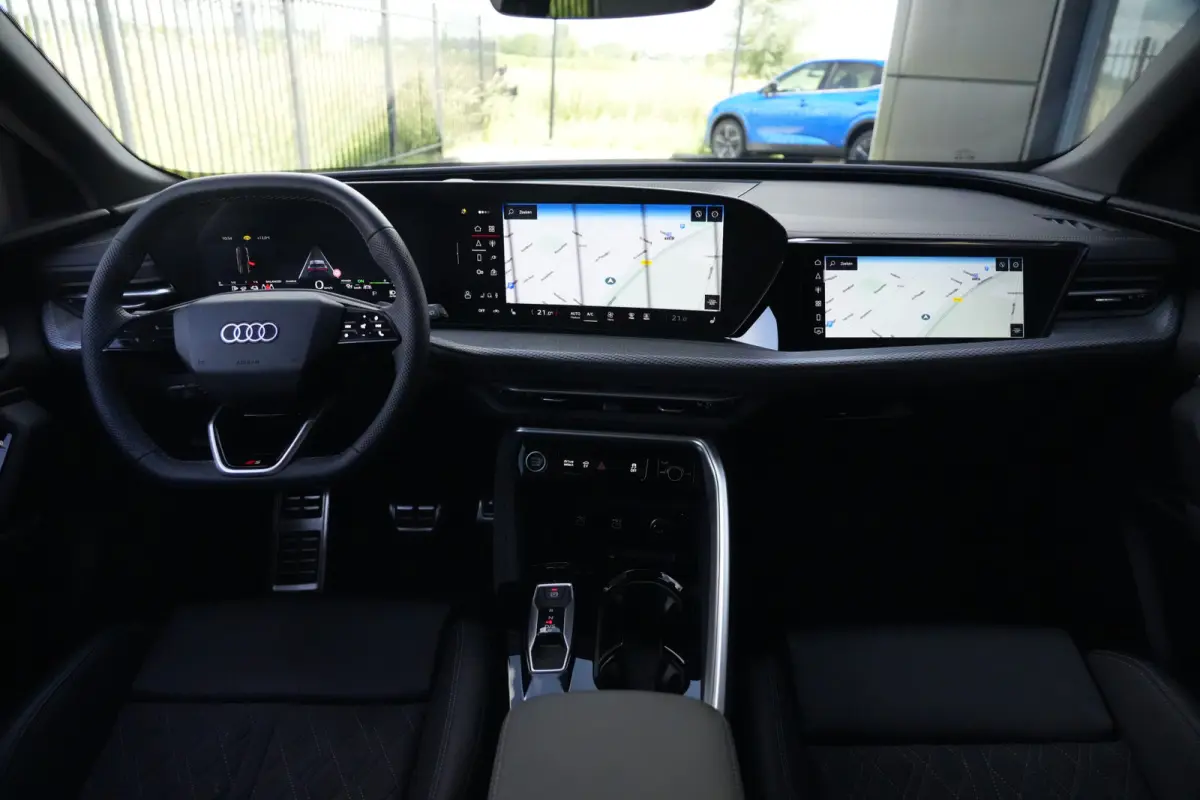 2.0 TFSI e-hybrid quattro S edition Sportback | 299PK | Pano | 360° | 21" | Keyless | S Line | Tech Plus | Audi Q5 Sportback S edition 299 PK Plug-in Hybrid met 2.0 viercilinder, panoramada