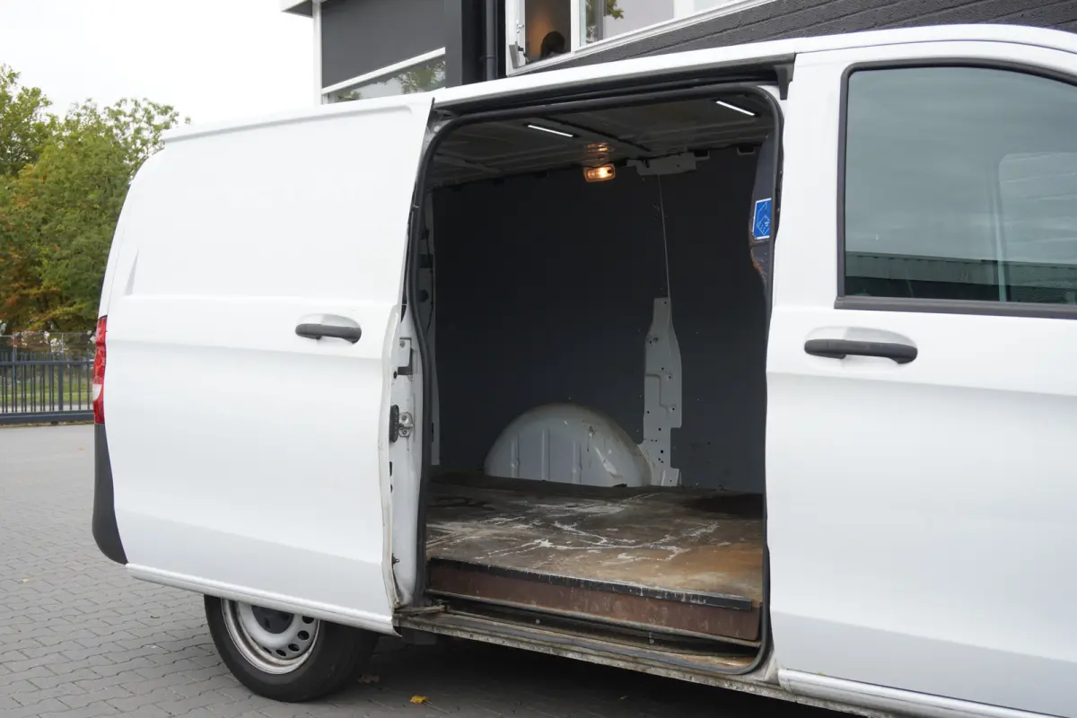 110 CDI Lang EURO 6 - Airco - Navi - Cruise - €15.950,- Excl.