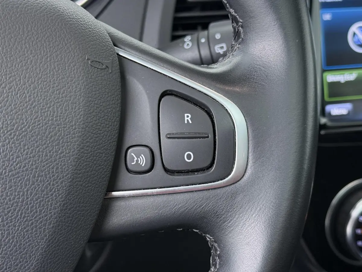 TCe 150 EDC GPF Intens | Automaat | Trekhaak | Panoramadak |