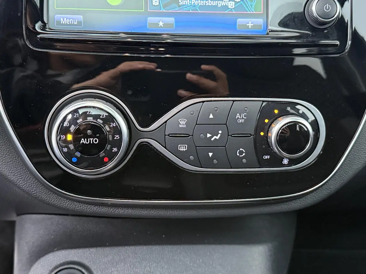 TCe 150 EDC GPF Intens | Automaat | Trekhaak | Panoramadak |