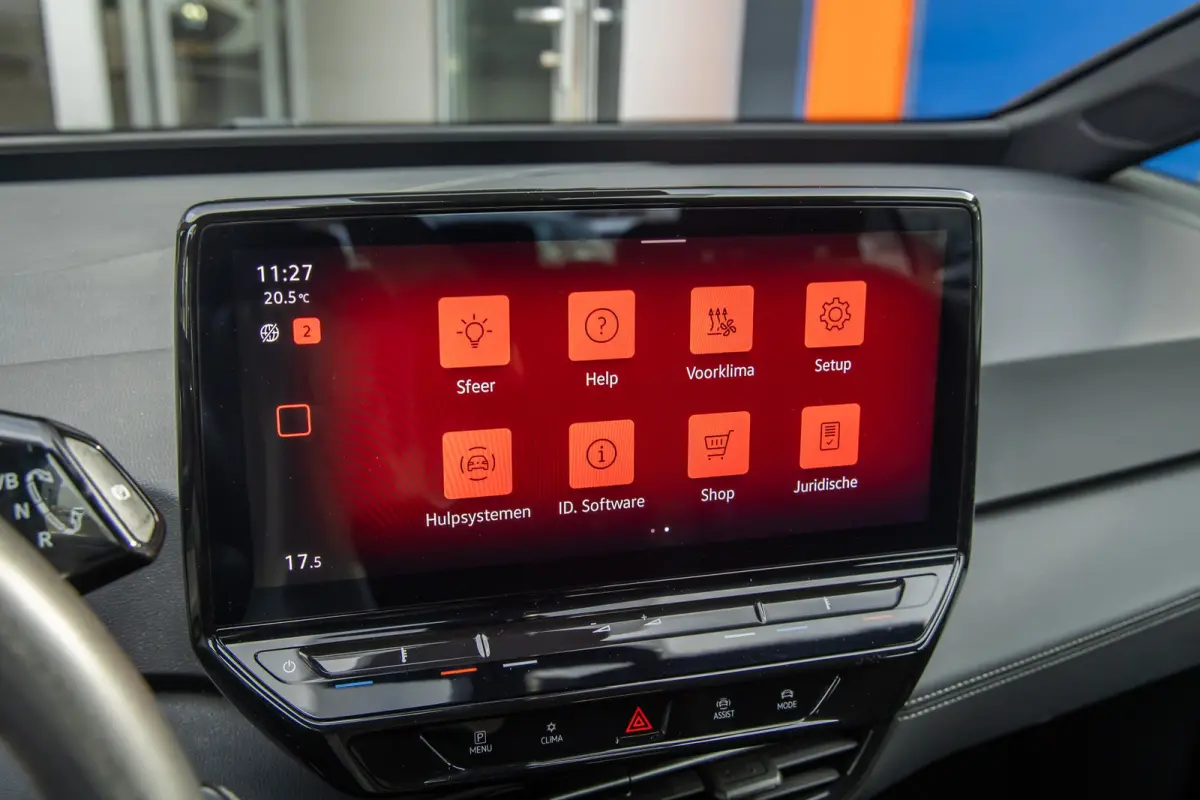 Pro 59 kWh | Apple Carplay/Android Auto | Cruise Control Adaptief | Climate | DAB | Parkeersensoren voor en achter | Airco (automatisch) | Apple Carplay/Android Auto|telefoonintegratie premi