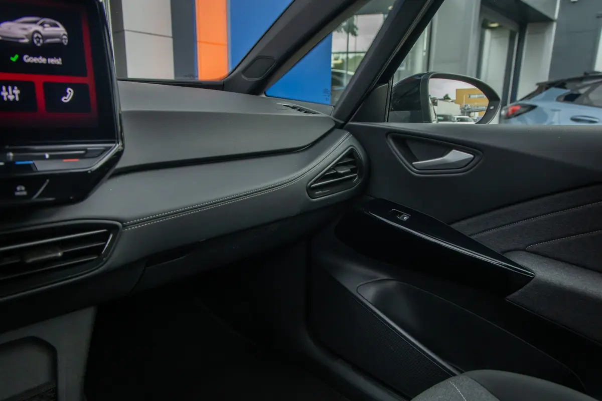 Pro 59 kWh | Apple Carplay/Android Auto | Cruise Control Adaptief | Climate | DAB | Parkeersensoren voor en achter | Airco (automatisch) | Apple Carplay/Android Auto|telefoonintegratie premi