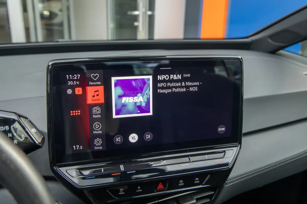 Pro 59 kWh | Apple Carplay/Android Auto | Cruise Control Adaptief | Climate | DAB | Parkeersensoren voor en achter | Airco (automatisch) | Apple Carplay/Android Auto|telefoonintegratie premi