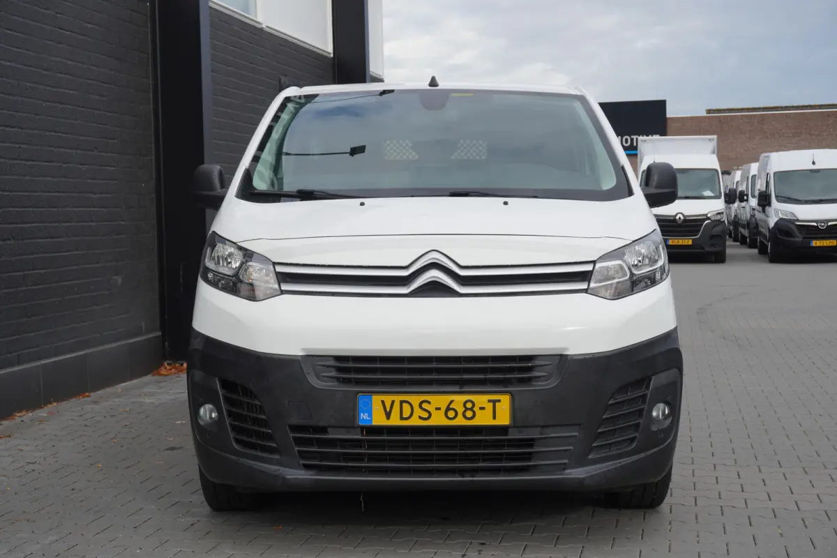 1.5 BlueHDI L2 EURO 6 - Airco - Cruise - PDC - €10.900,- Excl.