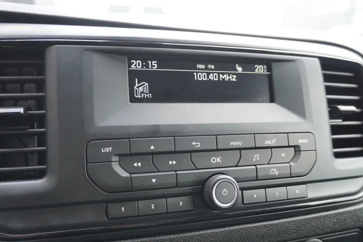 1.5 BlueHDI L2 EURO 6 - Airco - Cruise - PDC - €10.900,- Excl.