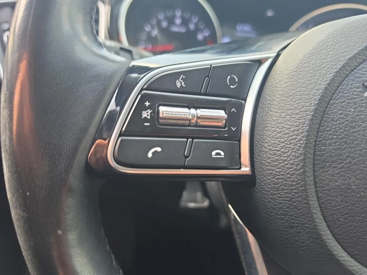 1.4 T-GDi DynamicPlusLine DCT | Navigatie | Climate control | Cruise control | Stoel + stuur verwarming