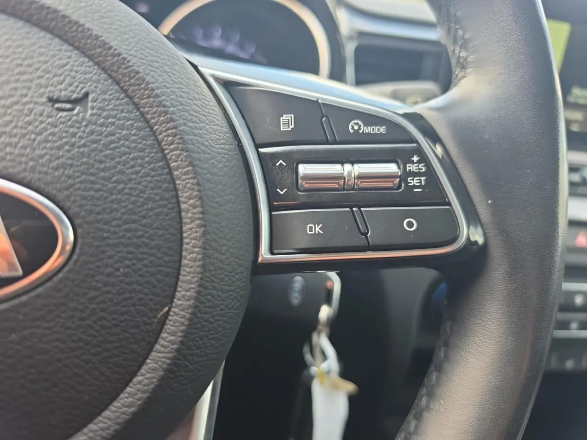 1.4 T-GDi DynamicPlusLine DCT | Navigatie | Climate control | Cruise control | Stoel + stuur verwarming