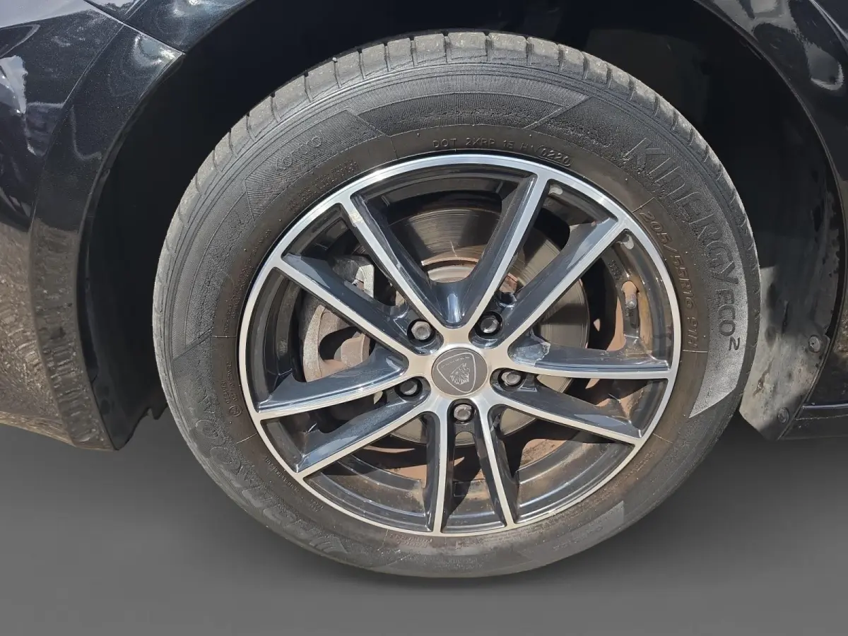 1.4 T-GDi DynamicPlusLine DCT | Navigatie | Climate control | Cruise control | Stoel + stuur verwarming